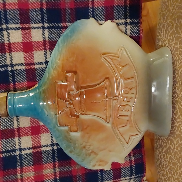 Jim Beam Commemorative Decanter - Picture 4 of 6